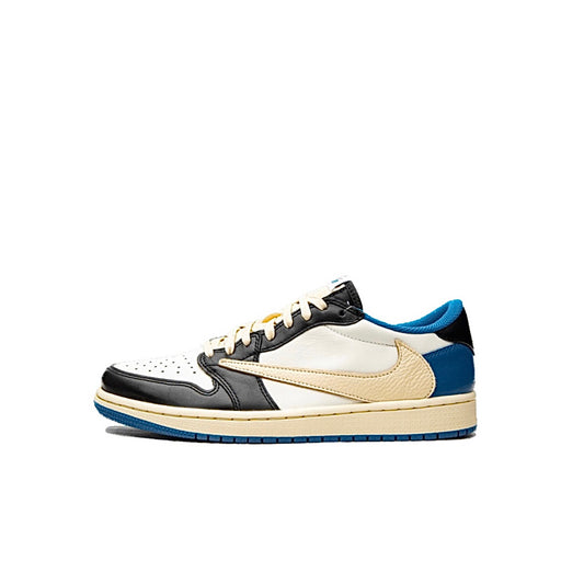 AIR JORDAN 1 LOW OG SP X FRAGMENT DESING X TRAVIS SCOTT